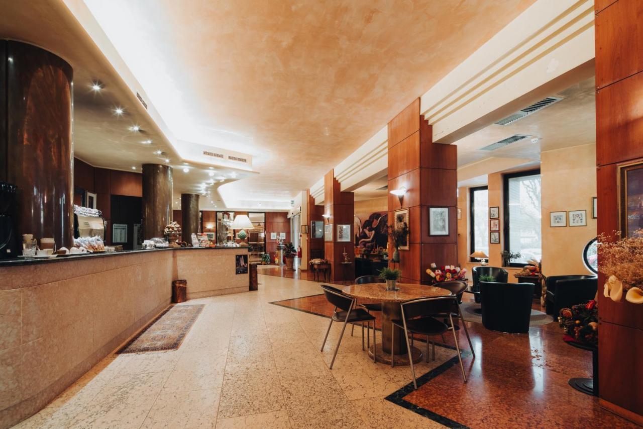 Hotel Alan Anzola dell'Emilia Eksteriør billede
