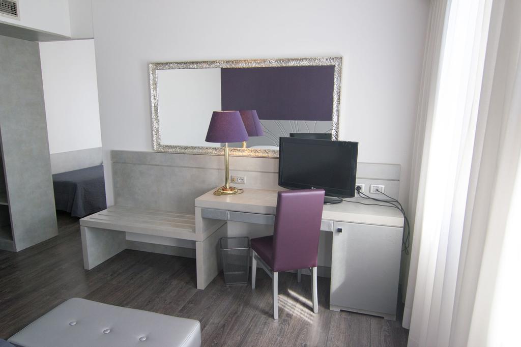 Hotel Alan Anzola dell'Emilia Eksteriør billede