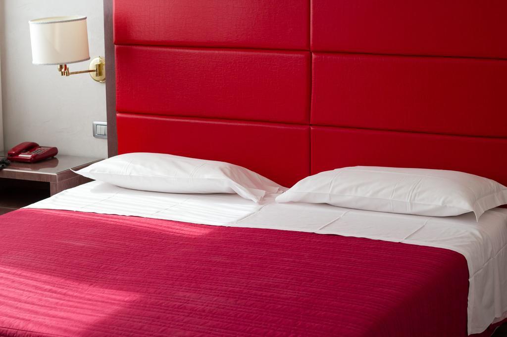 Hotel Alan Anzola dell'Emilia Eksteriør billede