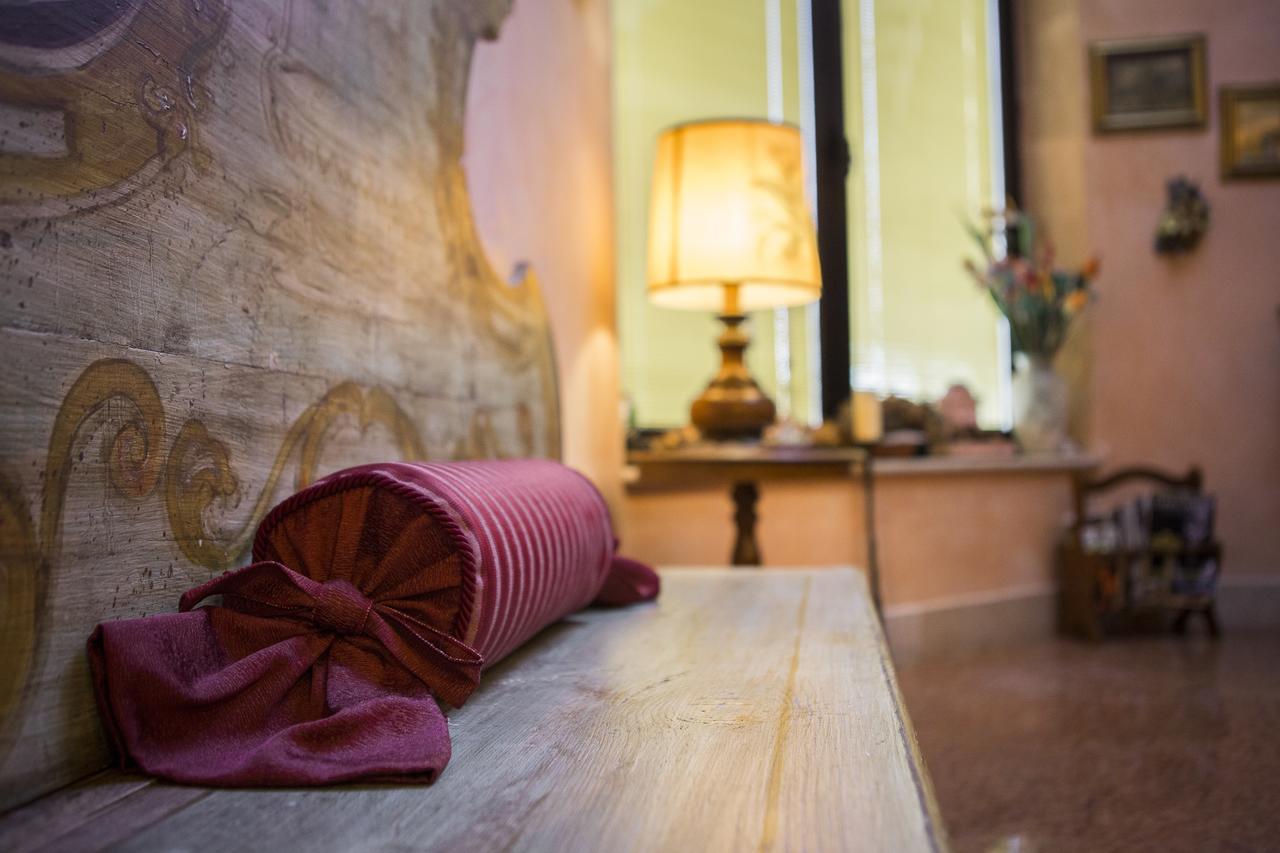 Hotel Alan Anzola dell'Emilia Eksteriør billede